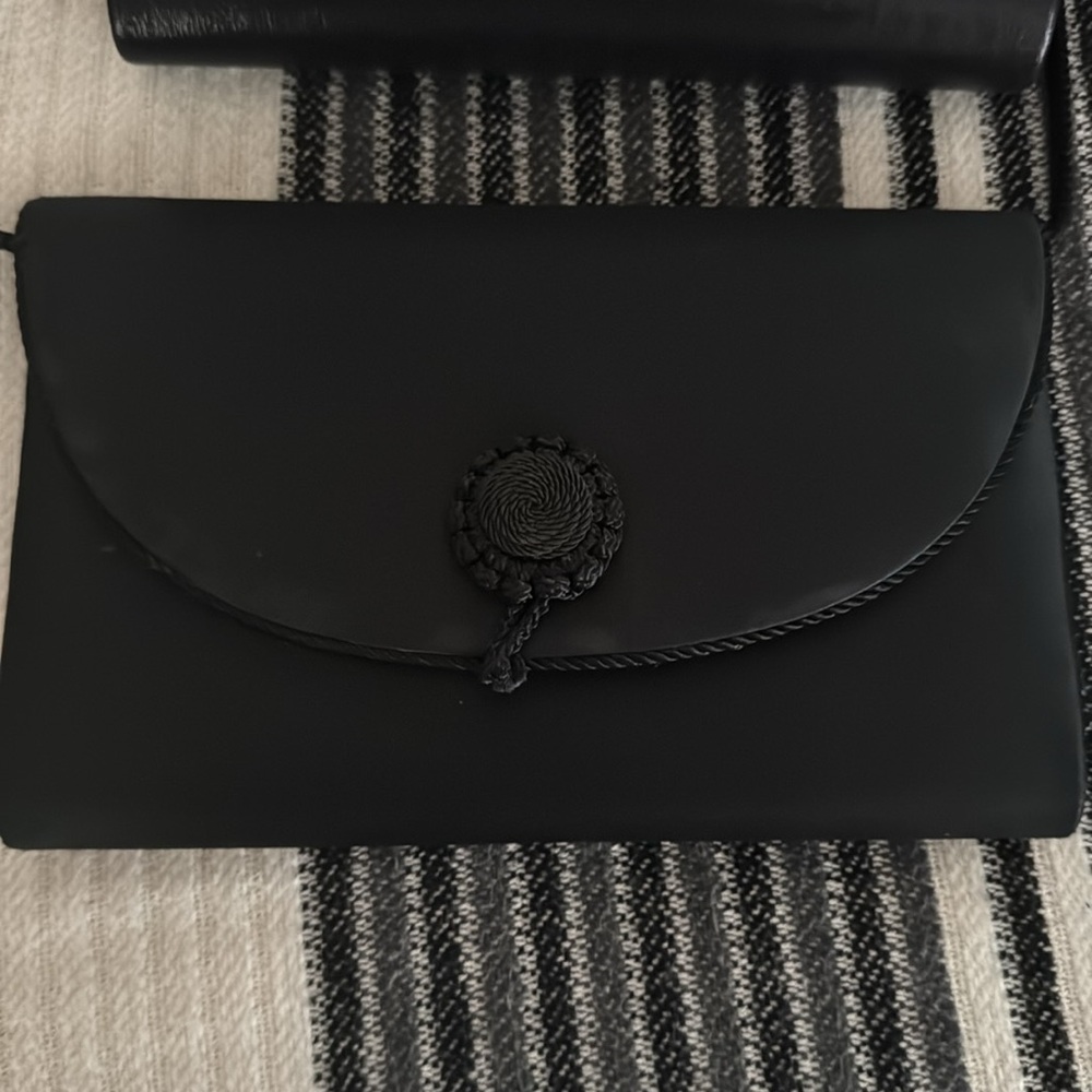 Elegant Black and Silver Women's Lot of Evening Bags - Picture 4 of 9